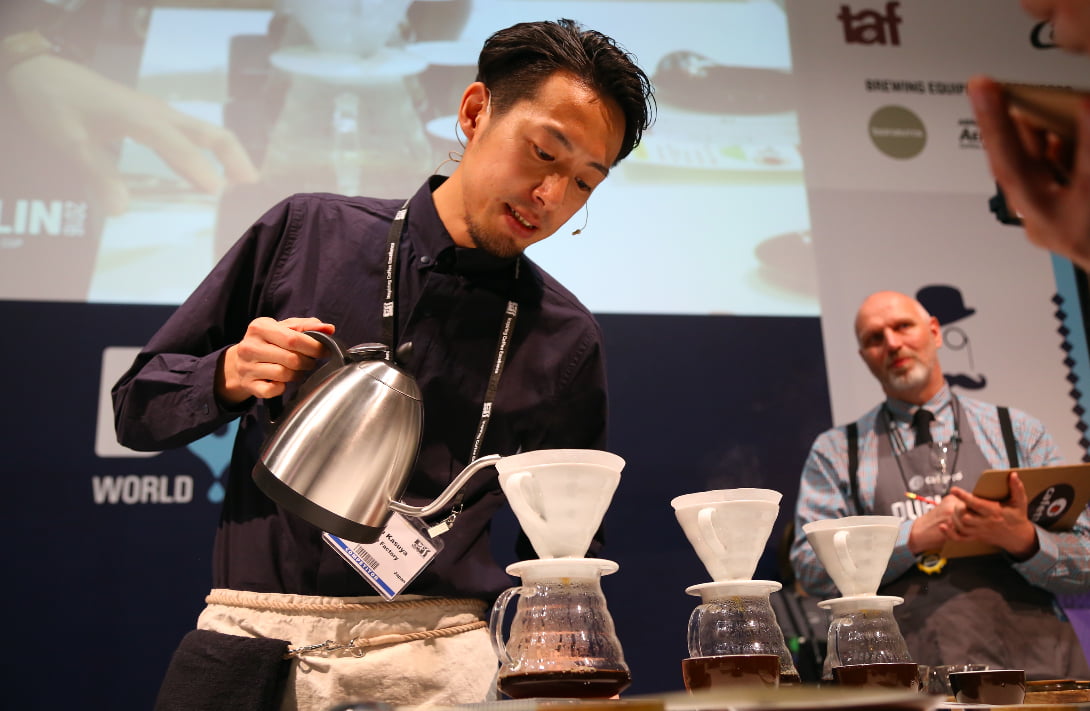 Phễu V60 lich su phat trien 1