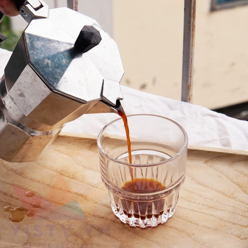 Pha ca phe bang am Moka Pot 49