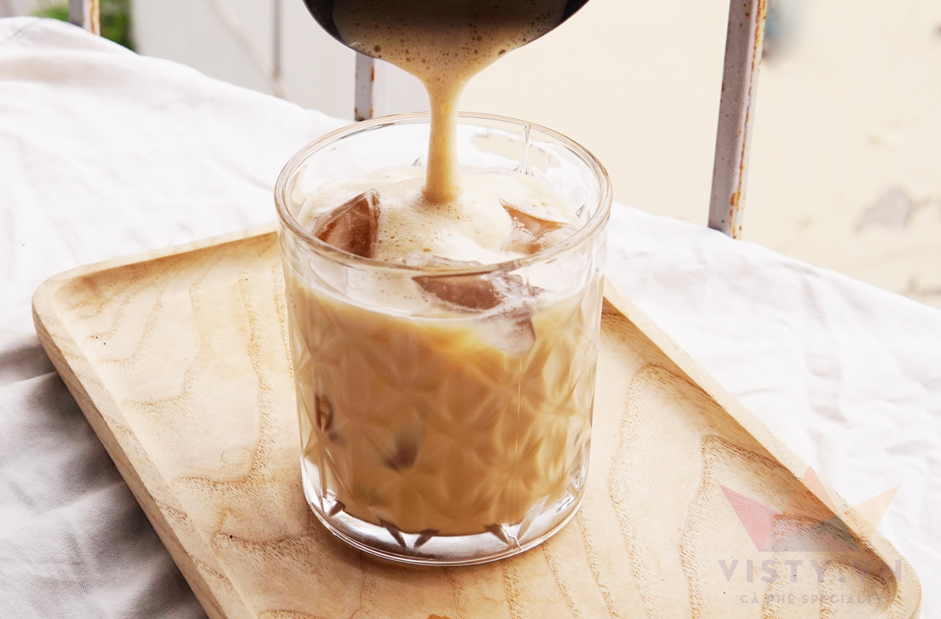 Pha ca phe bang am Moka Pot 56