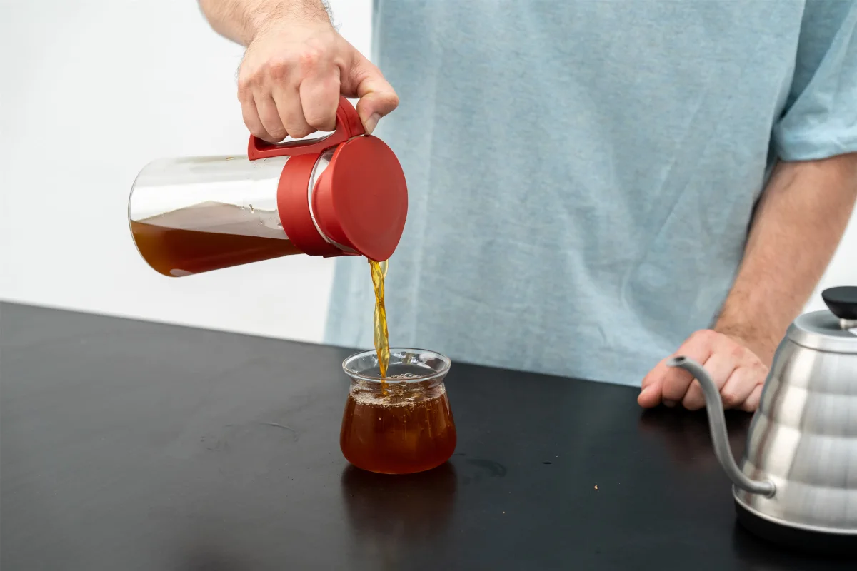 binh pha ca phe cold brew hario do 600ml 7f